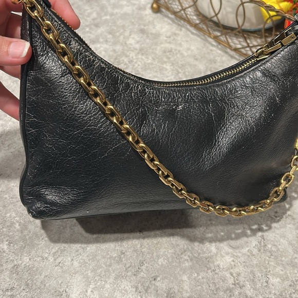 Givenchy Voyou leather chain bag - Picture 13 of 14